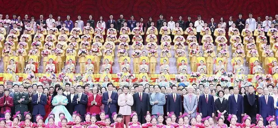 智慧党建-庆祝新中国成立70周年晚会《奋斗吧 中华儿女》在京举行！