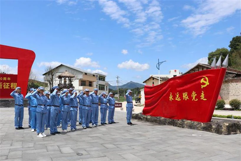 AI智慧党建-智慧党建：如何通过党员通守护党的未来？
