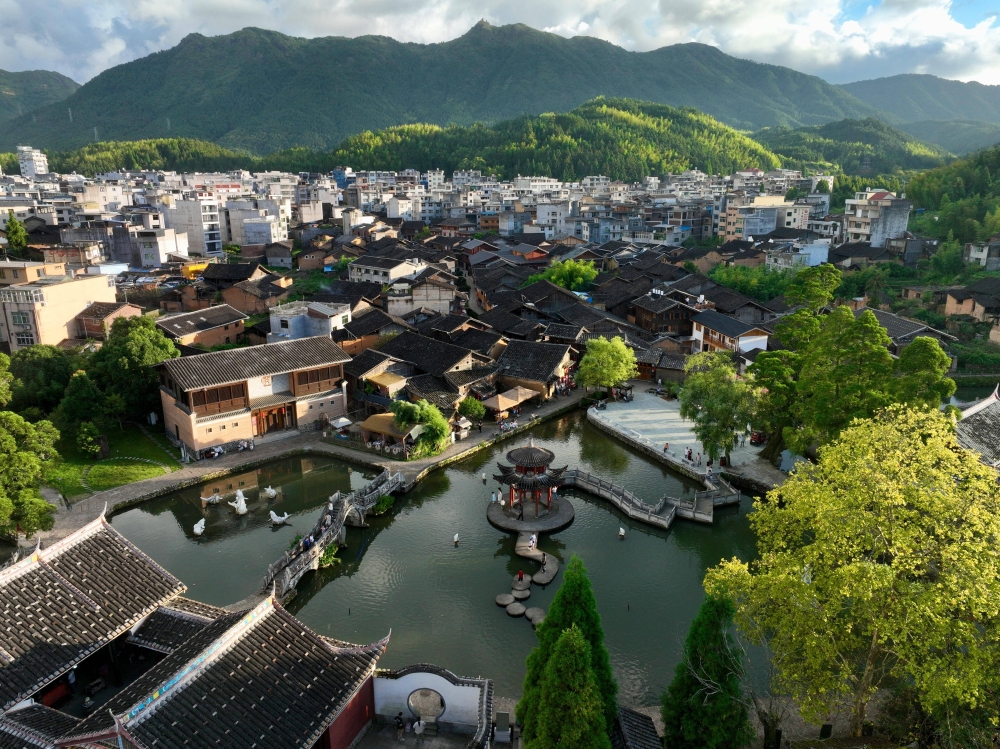 智慧农业-乡村文旅：山东最值得去的4个百年古村，人少治愈不踩雷
